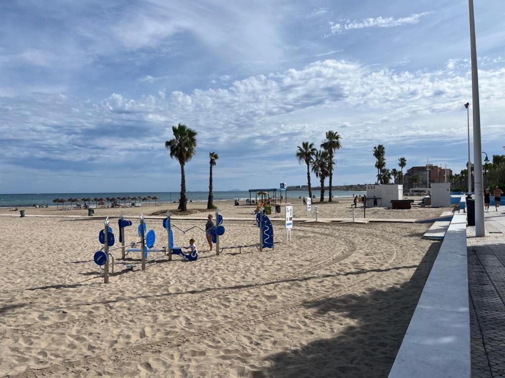 Beach Apartment Amalia Torrevieja Esterno foto